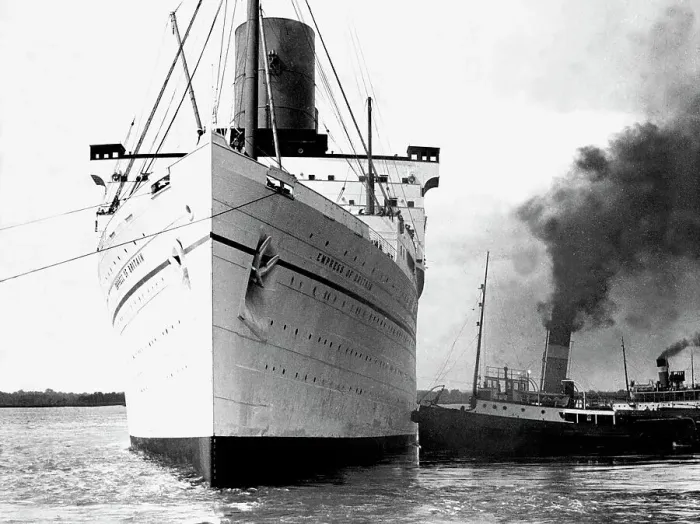 Framed Print : RMS Empress of Britain in Southampton in August 1932 Framed Print : RMS Empress of Britain in Southampton in August 1932