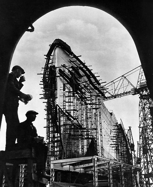 R.M.S. Queen Mary under construction, 1934