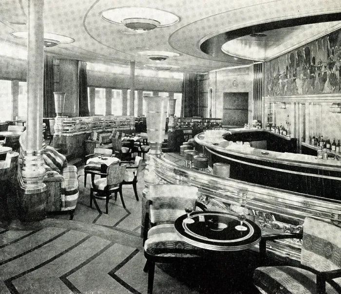 Framed Print : RMS Queen Mary, Observation Lounge and Cocktail Bar Framed Print : RMS Queen Mary, Observation Lounge and Cocktail Bar