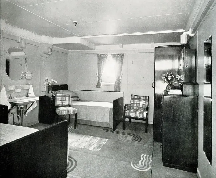 Framed Print : RMS Queen Mary, Stateroom in Tourist Class Framed Print : RMS Queen Mary, Stateroom in Tourist Class
