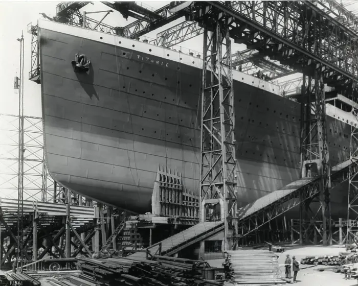 Framed Print : RMS Titanic under construction, Harland and Wolff Framed Print : RMS Titanic under construction, Harland and Wolff