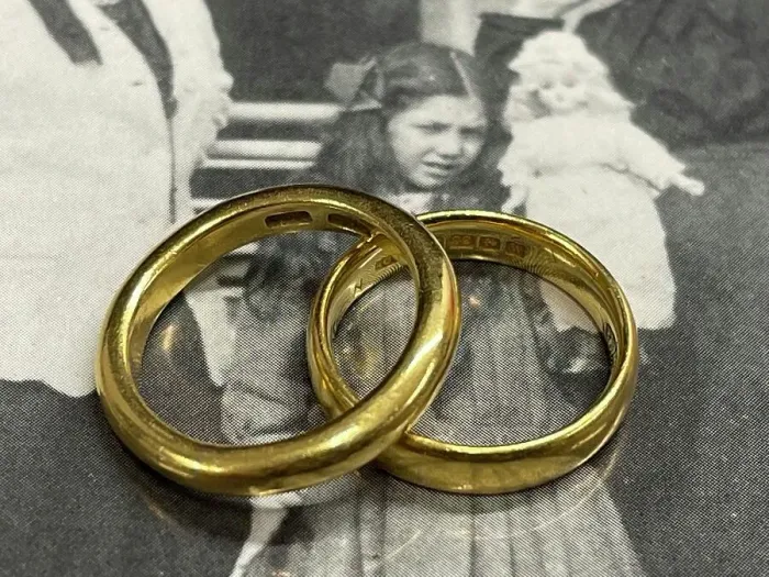 Framed Print : RMS Titanic, Emily Esther Hart nee Bloomfield, wedding rings Framed Print : RMS Titanic, Emily Esther Hart nee Bloomfield, wedding rings