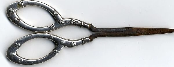 RMS Titanic - nail scissors recovered by CS Mackay-Bennett