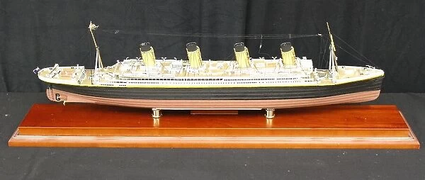 RMS Titanic - replica model