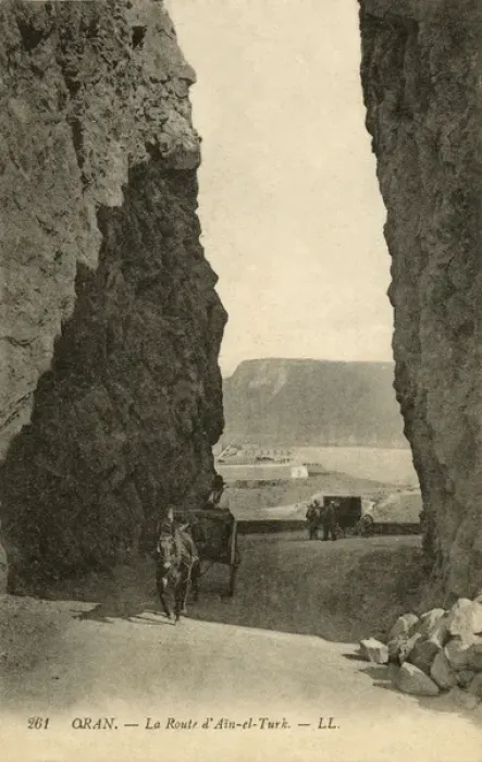 Framed Print : Road to Aﮭel-turk, Oran Framed Print : Road to Aﮭel-turk, Oran