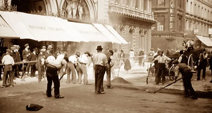 Framed Print : Road works, London, early 1900s