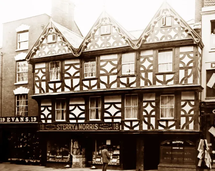 Framed Print : Robert Raikes House, Gloucester Framed Print : Robert Raikes House, Gloucester