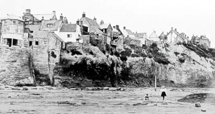 Framed Print : Robin Hood's Bay, Yorkshire, Victorian period Framed Print : Robin Hood's Bay, Yorkshire, Victorian period
