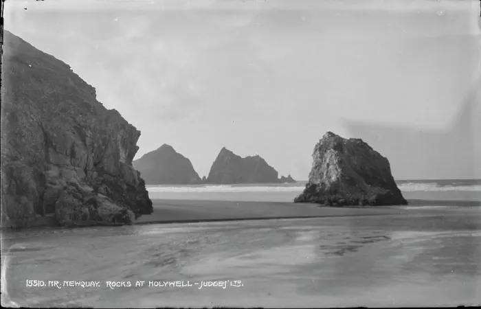 Framed Print : Rocks at Holywell Framed Print : Rocks at Holywell