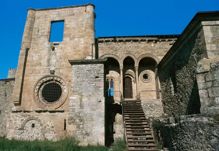 Framed Print : Romanesque art. Spain. Monastery of Santa Maria de Carracedo Framed Print : Romanesque art. Spain. Monastery of Santa Maria de Carracedo
