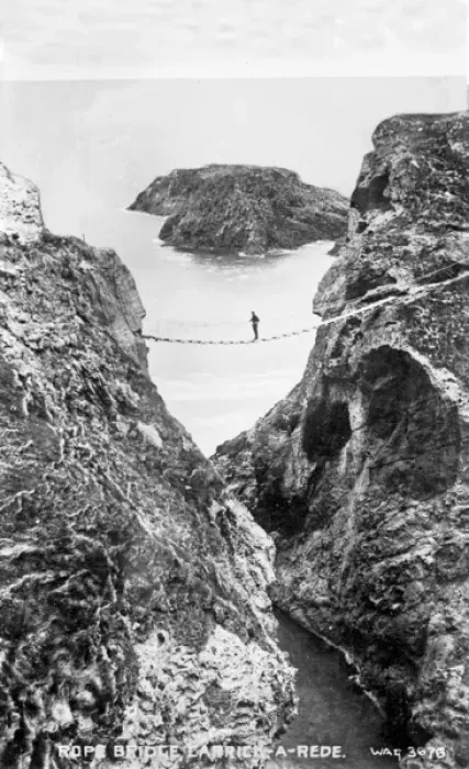 Framed Print : Rope Bridge, Carrick-A-Rede