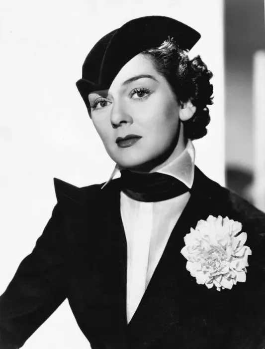 Framed Print : Rosalind Russell in Evelyn Prentice (1934) Framed Print : Rosalind Russell in Evelyn Prentice (1934)
