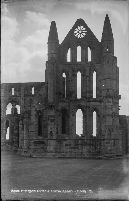 Framed Print : The Rose Window, Whitby Abbey Framed Print : The Rose Window, Whitby Abbey