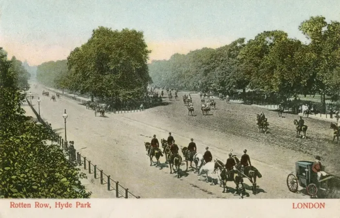 Framed Print : Rotten Row, Hyde Park, London Framed Print : Rotten Row, Hyde Park, London
