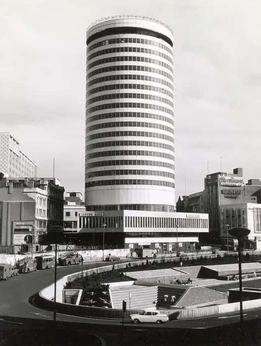 Framed Print : The Rotunda and St. Martin's Circus, Birmingham, England. Date: May 1966 Framed Print : The Rotunda and St. Martin's Circus, Birmingham, England. Date: May 1966