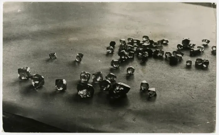 Framed Print : ROUGH DIAMONDS Framed Print : ROUGH DIAMONDS
