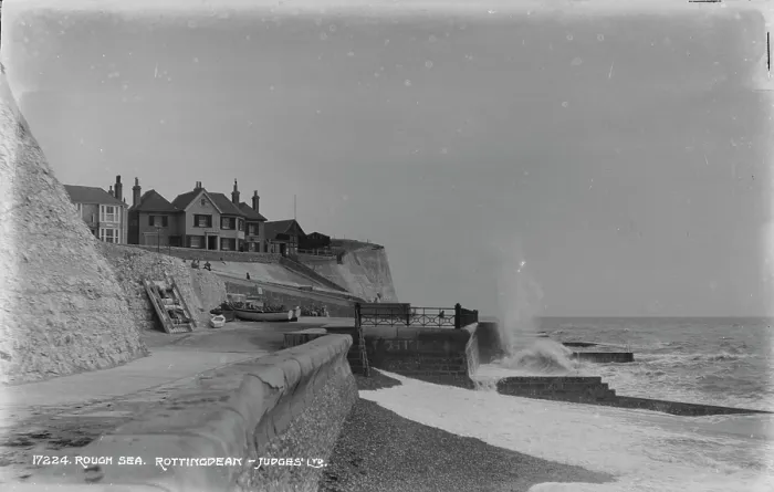 Framed Print : Rough Sea at Rottingdean