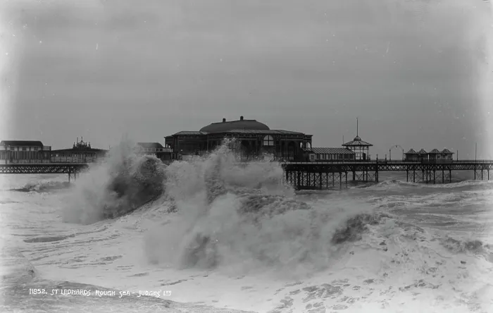 Framed Print : Rough Sea at St. Leonards Framed Print : Rough Sea at St. Leonards