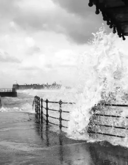 Framed Print : ROUGH SEAS Framed Print : ROUGH SEAS