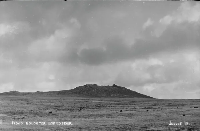 Framed Print : Rough Tor on Bodmin Moor Framed Print : Rough Tor on Bodmin Moor