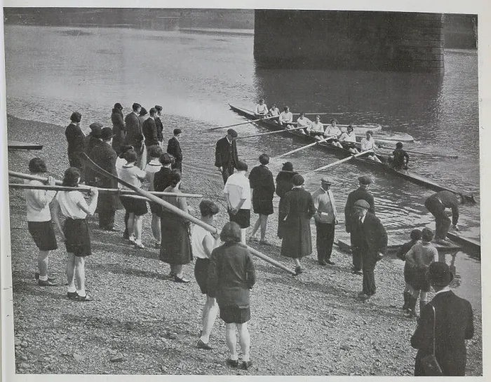 Framed Print : Rowing from Newnham College Framed Print : Rowing from Newnham College