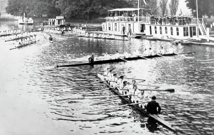 Framed Print : Rowing on the River Thames at Oxford Framed Print : Rowing on the River Thames at Oxford