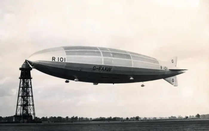 Framed Print : Royal Airship Works R-101 Framed Print : Royal Airship Works R-101