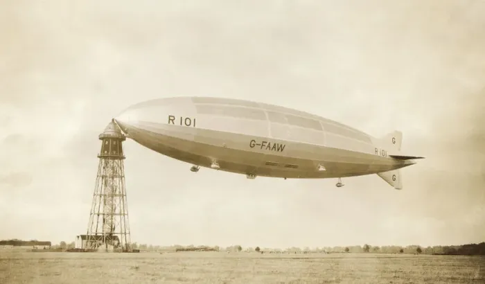 Framed Print : Royal Airship Works R-101 Framed Print : Royal Airship Works R-101