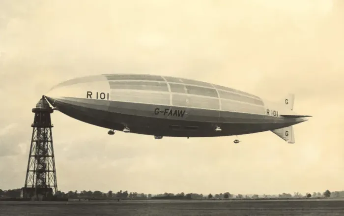 Framed Print : Royal Airship Works R-101 Framed Print : Royal Airship Works R-101