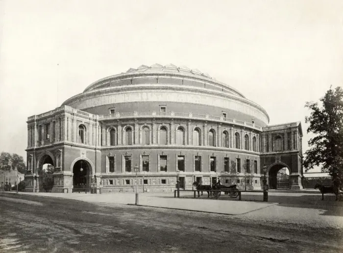 Framed Print : The Royal Albert Hall, South Kensington, London Framed Print : The Royal Albert Hall, South Kensington, London
