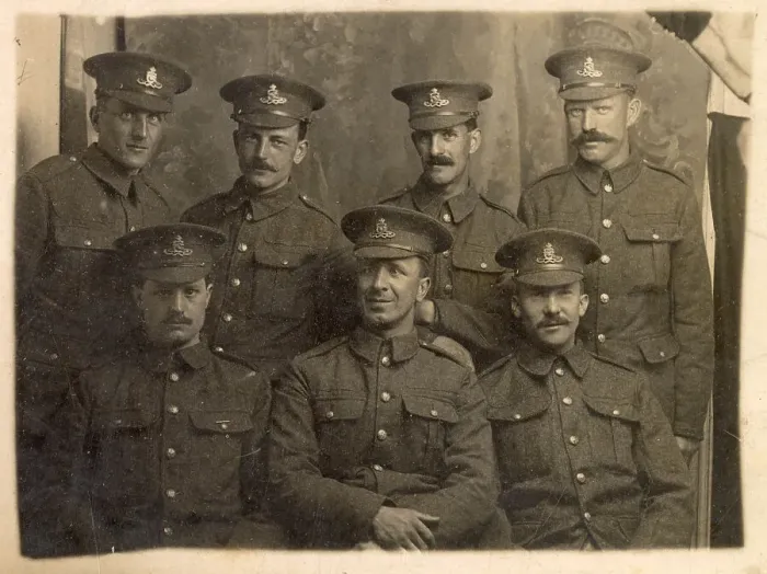 Framed Print : Royal Artillery group photo, WW1 - seven soldiers in new uniforms. Date: circa 1914