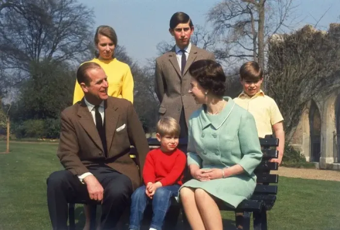 Framed Print : Royal family at Windsor, 1968 Framed Print : Royal family at Windsor, 1968