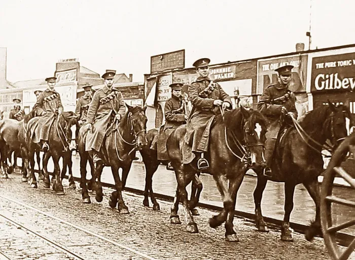 Framed Print : Royal Field Artillery with commandeered horses during WW1 Framed Print : Royal Field Artillery with commandeered horses during WW1