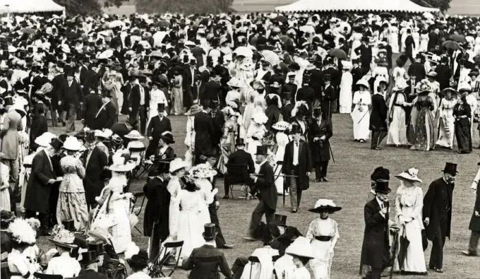 Framed Print : Royal Garden Party at Windsor, 1912 Framed Print : Royal Garden Party at Windsor, 1912