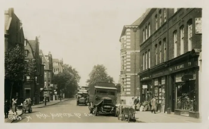 Framed Print : Royal Hospital Road in Chelsea Framed Print : Royal Hospital Road in Chelsea