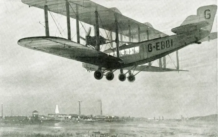 Framed Print : Royal Mail aeroplane arriving at Croydon airport Framed Print : Royal Mail aeroplane arriving at Croydon airport
