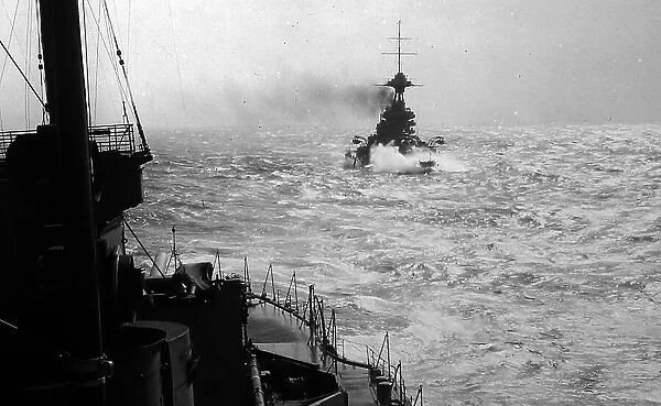 Royal Navy battleships in line during WW1