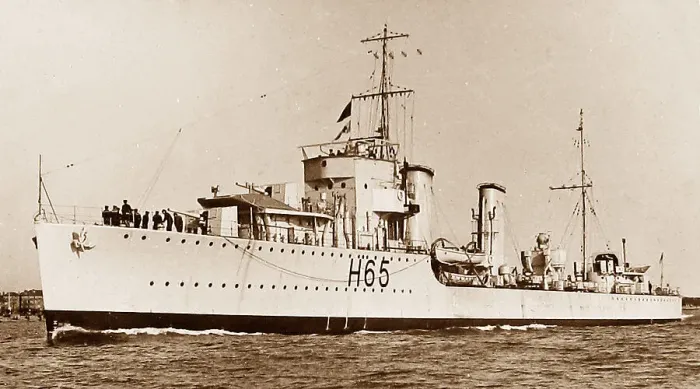 Framed Print : Royal Navy Beagle Class Destroyer HMS Boadicea in 1930 Framed Print : Royal Navy Beagle Class Destroyer HMS Boadicea in 1930