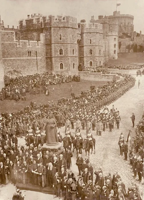 Framed Print : Royal Royalty British Berkshire Crowd Horses Framed Print : Royal Royalty British Berkshire Crowd Horses