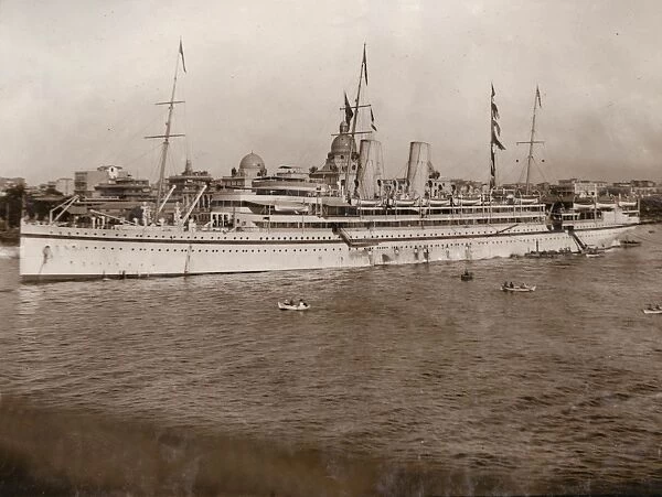 Royal visit to Egypt on HMS Medina
