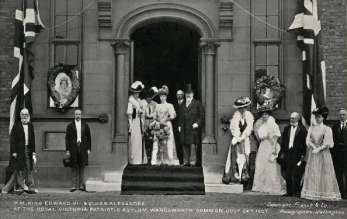 Framed Print : Royal visit to Victoria Patriotic Asylum, Wandsworth Common Framed Print : Royal visit to Victoria Patriotic Asylum, Wandsworth Common