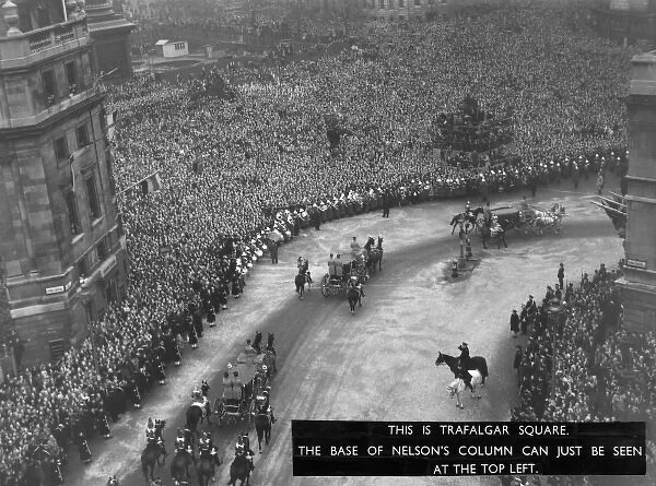 Royal Wedding 1947 - procession in Trafalgar Square