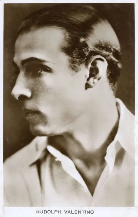 Framed Print : Rudolph Valentino, Italian-American film star Framed Print : Rudolph Valentino, Italian-American film star