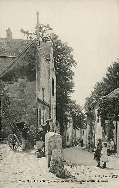 Rue de la Montagne Saint-Aignan, Senlis, a commune in the northern French department of