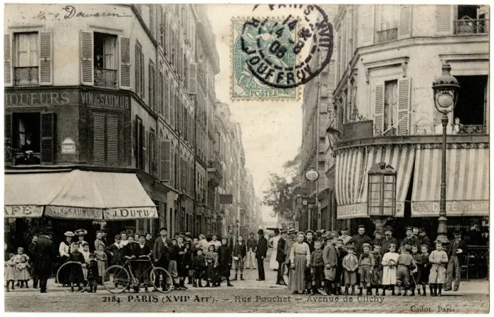 Framed Print : Rue Pouchet, Avenue de Clichy, Paris, France Framed Print : Rue Pouchet, Avenue de Clichy, Paris, France