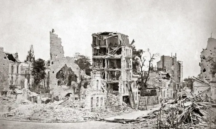 Framed Print : Rue Royale, Paris Commune 1871 Framed Print : Rue Royale, Paris Commune 1871