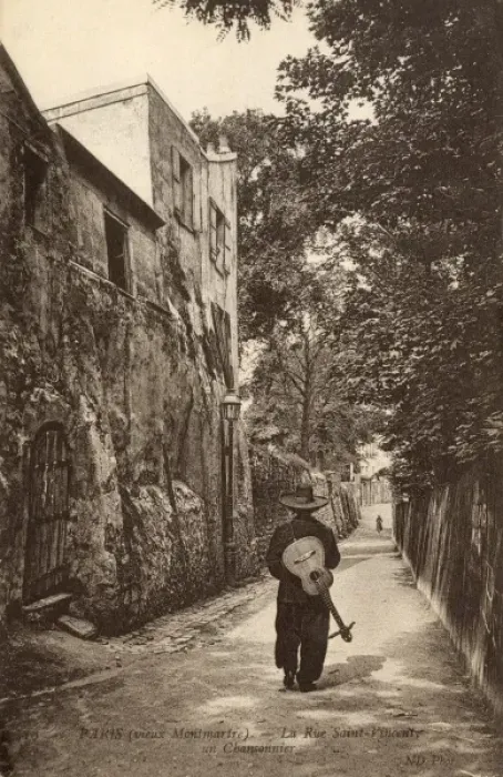 Framed Print : Rue Saint Vincent - Old Montmartre, Paris Framed Print : Rue Saint Vincent - Old Montmartre, Paris