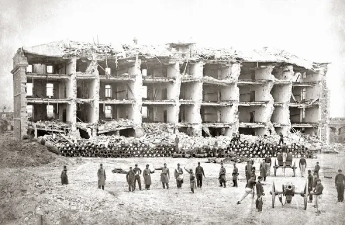 Framed Print : Ruins and artillery, Franco-prussian War 1871 Framed Print : Ruins and artillery, Franco-prussian War 1871
