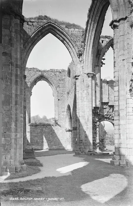 Framed Print : Ruins of Bolton Abbey Framed Print : Ruins of Bolton Abbey
