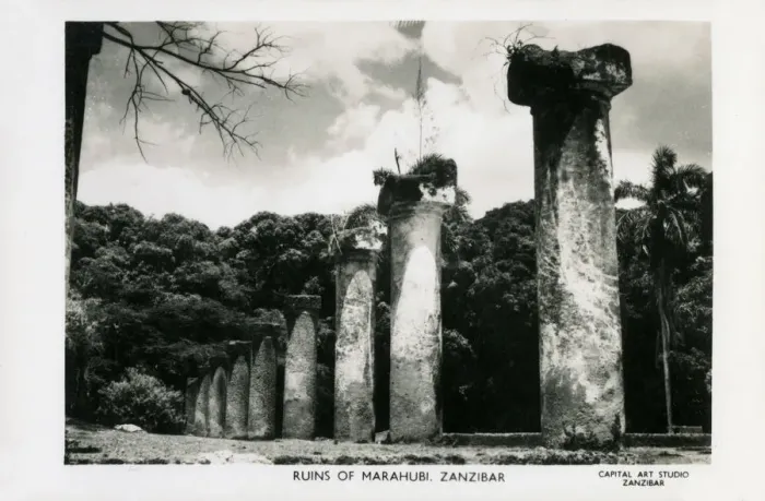 Framed Print : Ruins of Maharubi Palace, Zanzibar, East Africa Framed Print : Ruins of Maharubi Palace, Zanzibar, East Africa